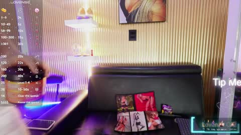 Allice online show from April 7, 6:52 pm