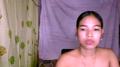 Snapshot of aliceinthewonderland21 chatting on December 20, 12:45 pm aliceinthewonderland21 online show from December 20, 12:45 pm