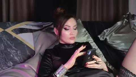 Snapshot of alicejameson chatting on February 15, 6:55 pm alicejameson online show from February 15, 6:55 pm