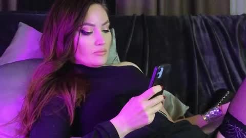 Snapshot of alicejameson chatting on February 16, 6:21 pm alicejameson online show from February 16, 6:21 pm