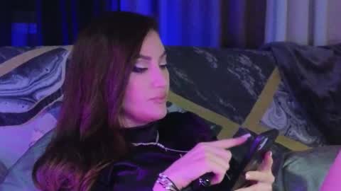 Snapshot of alicejameson chatting on September 11, 9:04 pm alicejameson online show from September 11, 9:04 pm