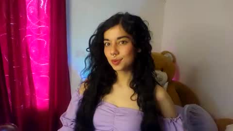 Alicekingdom online show from June 26, 9:30 pm