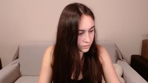 Snapshot of alicekollt chatting on January 24, 5:32 pm alicekollt online show from January 24, 5:32 pm