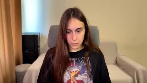 Snapshot of alicekollt chatting on September 23, 9:34 am alicekollt online show from September 23, 9:34 am