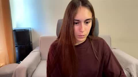 Snapshot of alicekollt chatting on September 25, 10:08 am alicekollt online show from September 25, 10:08 am