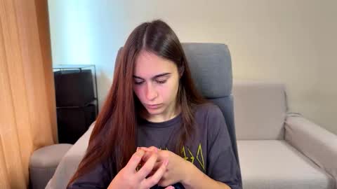Snapshot of alicekollt chatting on October 3, 10:23 am alicekollt online show from October 3, 10:23 am