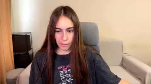 Snapshot of alicekollt chatting on October 8, 8:01 am alicekollt online show from October 8, 8:01 am