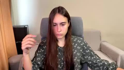 Snapshot of alicekollt chatting on October 15, 7:52 am alicekollt online show from October 15, 7:52 am