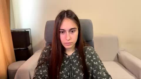 Snapshot of alicekollt chatting on October 17, 10:51 am alicekollt online show from October 17, 10:51 am