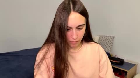 alicekollt online show from May 24, 5:07 pm