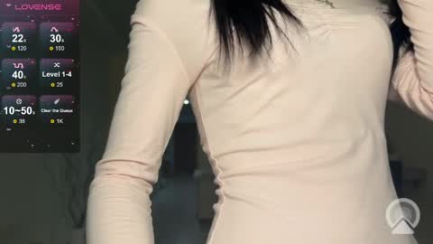 alicelaney online show from April 5, 7:33 pm