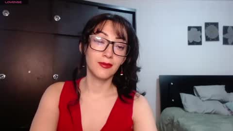 Snapshot of alicelove75 chatting on June 26, 10:47 pm alicelove75 online show from June 26, 10:47 pm