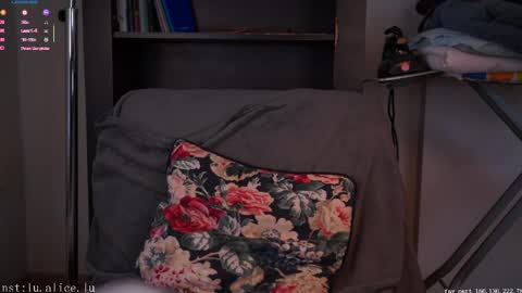 Elle online show from April 12, 5:34 am