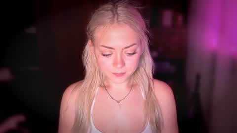 aliceoceaneyes online show from October 30, 4:52 pm