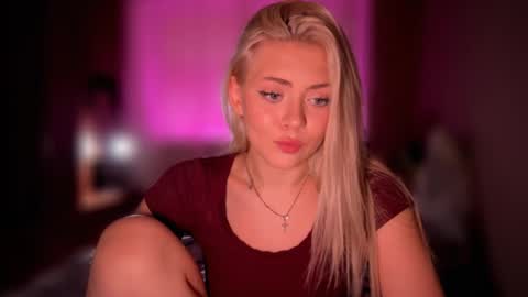 aliceoceaneyes online show from October 31, 1:01 pm