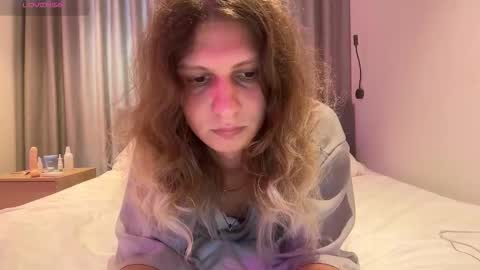 AlicePinkhead online show from February 17, 8:00 am