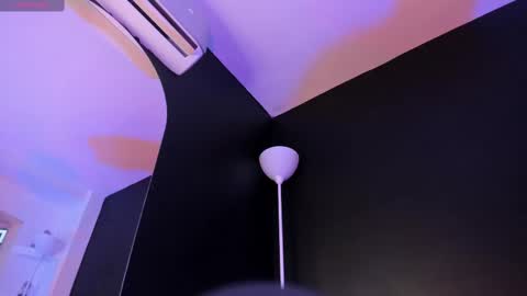 Snapshot of alicepoixxxon chatting on February 10, 2:16 pm ALICE online show from February 10, 2:16 pm