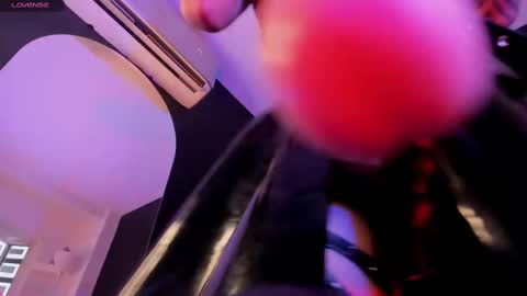 Snapshot of alicepoixxxon chatting on February 14, 2:12 pm ALICE online show from February 14, 2:12 pm