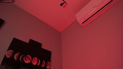 Snapshot of alicepoixxxon chatting on September 18, 8:55 pm ALICE online show from September 18, 8:55 pm