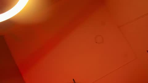 Snapshot of alicepoixxxon chatting on October 15, 11:16 pm ALICE online show from October 15, 11:16 pm