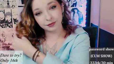 aliceriddle1 online show from February 18, 8:27 pm