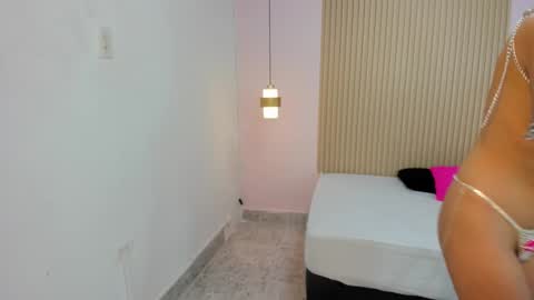 AliceRoss online show from March 29, 2:22 am