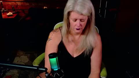 Alices Curiosity online show from December 17, 5:24 am