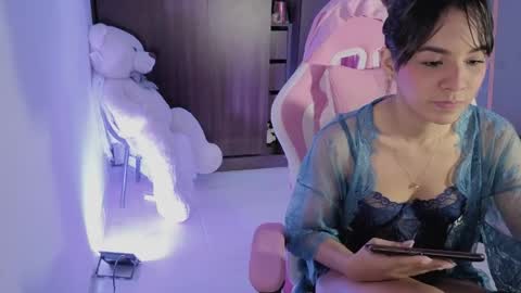 alice online show from April 3, 12:30 am