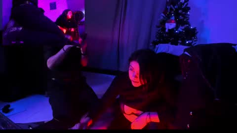 Ms. Alice and Mr. Rabbit online show from December 14, 4:34 am