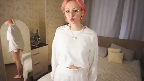 Milly online show from July 13, 6:27 am
