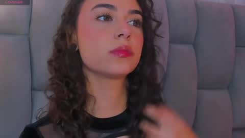 Alicestevens online show from April 16, 2:18 pm