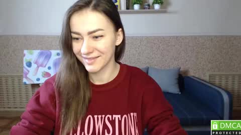 Snapshot of alicewonderful22 chatting on March 6, 7:03 am Alice online show from March 6, 7:03 am