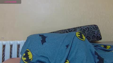 AliceWoolfy online show from November 10, 9:25 pm