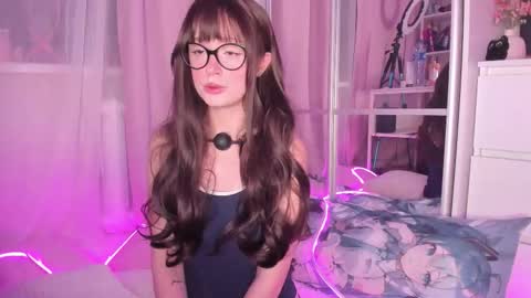 Snapshot of alicexbae chatting on November 21, 3:54 pm from wonderland online show from November 21, 3:54 pm