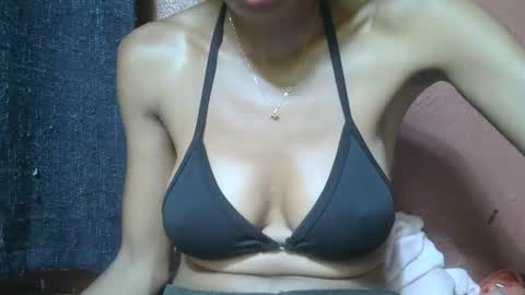 Snapshot of alicia253177 chatting on February 10, 4:58 pm alicia253177 online show from February 10, 4:58 pm