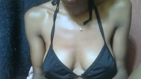 Snapshot of alicia253177 chatting on February 12, 8:49 am alicia253177 online show from February 12, 8:49 am