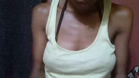 Snapshot of alicia253177 chatting on February 19, 5:38 am alicia253177 online show from February 19, 5:38 am