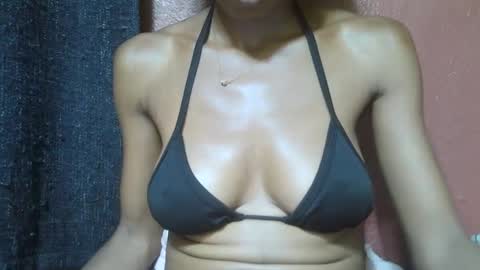 Snapshot of alicia253177 chatting on February 20, 10:59 am alicia253177 online show from February 20, 10:59 am