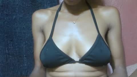 Snapshot of alicia253177 chatting on February 22, 5:23 am alicia253177 online show from February 22, 5:23 am