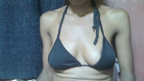 Snapshot of alicia253177 chatting on February 26, 12:14 pm alicia253177 online show from February 26, 12:14 pm