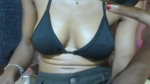 Snapshot of alicia253177 chatting on March 3, 6:37 am alicia253177 online show from March 3, 6:37 am