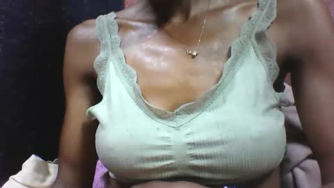 Snapshot of alicia253177 chatting on September 16, 5:25 pm alicia253177 online show from September 16, 5:25 pm