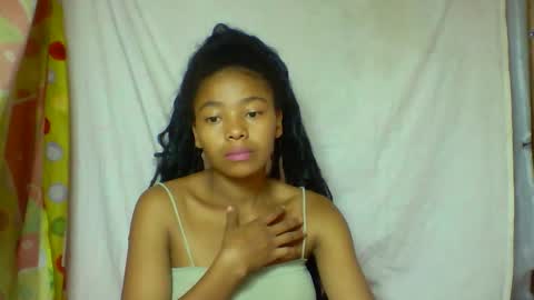 Snapshot of alicia9794 chatting on April 23, 12:29 pm alicia9794 online show from April 23, 12:29 pm