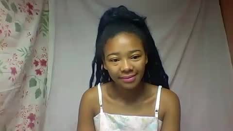 Snapshot of alicia9794 chatting on May 24, 7:13 am alicia9794 online show from May 24, 7:13 am