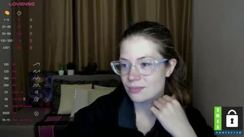 Alicia online show from October 2, 11:28 am