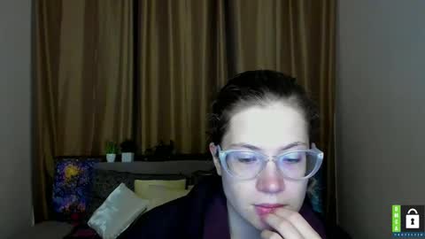 Alicia online show from October 19, 11:11 am