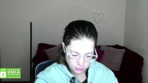 Alicia online show from November 1, 12:18 pm