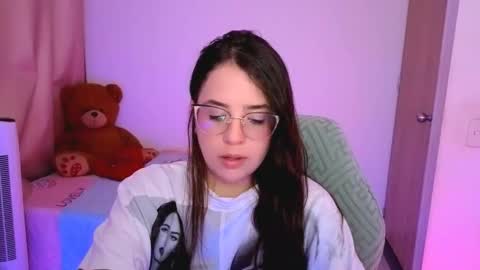 Snapshot of alicia_hotxx chatting on April 27, 7:12 pm alison online show from April 27, 7:12 pm