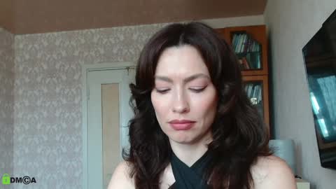 Alicia online show from June 6, 9:03 am