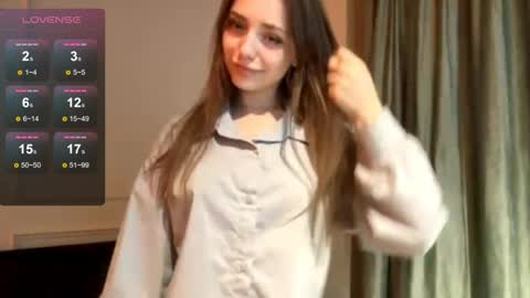 Alice online show from April 18, 6:34 pm